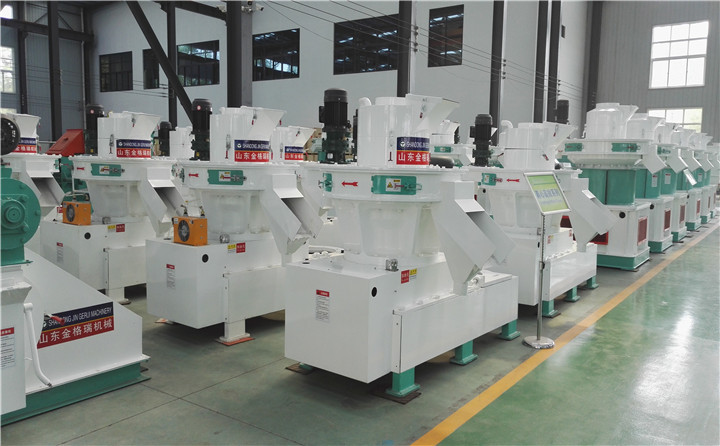 小型秸稈顆粒機(jī)車(chē)間展示